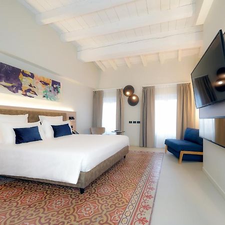 Bergamo Inn 21 Dış mekan fotoğraf Deluxe Room