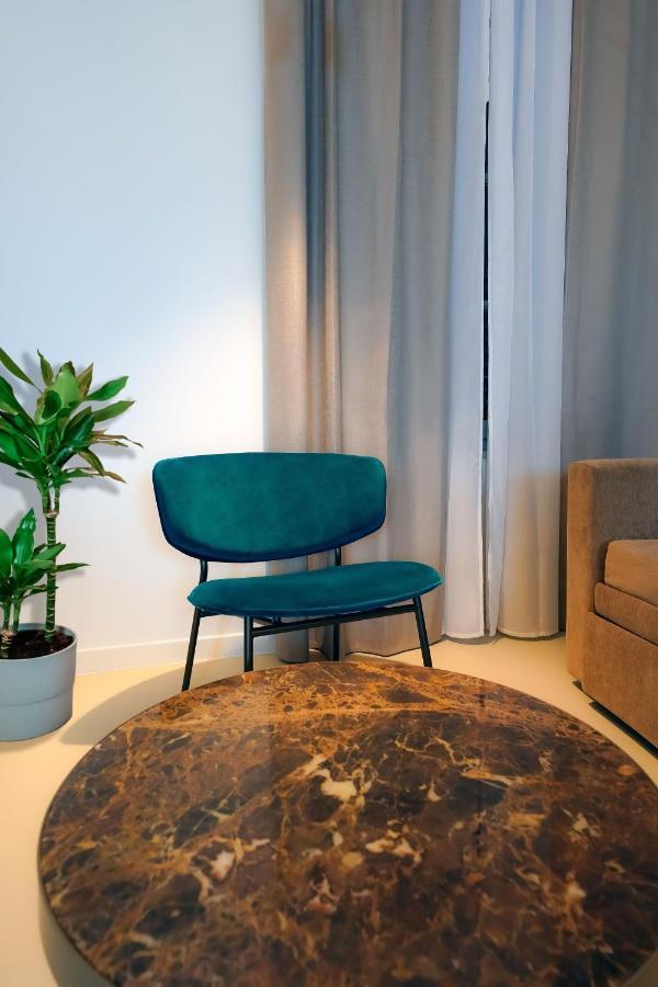Bergamo Inn 21 Dış mekan fotoğraf A chair