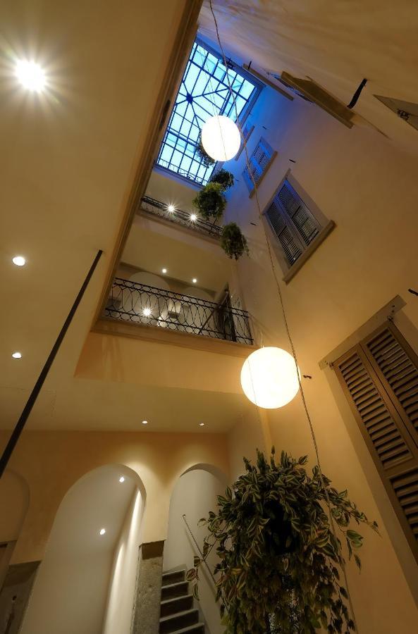 Bergamo Inn 21 Dış mekan fotoğraf Interior of the hotel